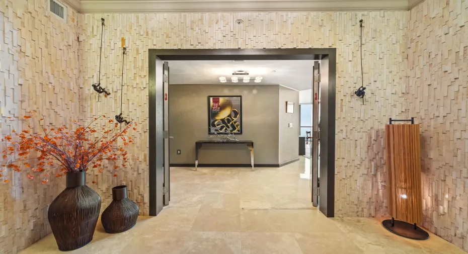 OP 3105 FRONT DOORS OPEN BEST