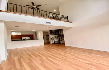 801-S-OLIVE-AVE-UNIT-425-33401-004