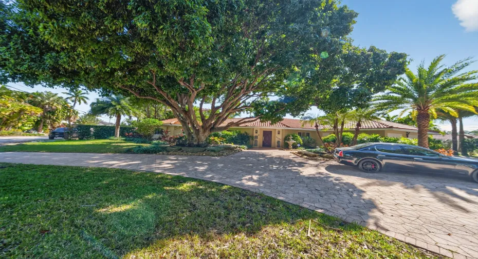 2460 Bayview Dr Fort-print-001-010-Front