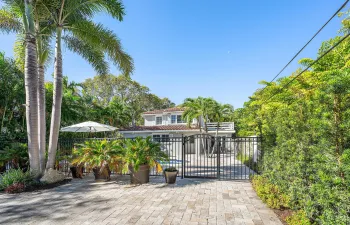 001-820PalmTrail-DelrayBeach-FL-33483-FU