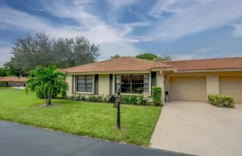 4580 Laurel Tree Rd Apt A-large-001-018-