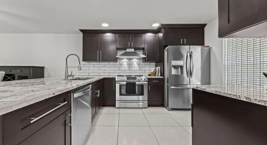 04 Kitchen 01