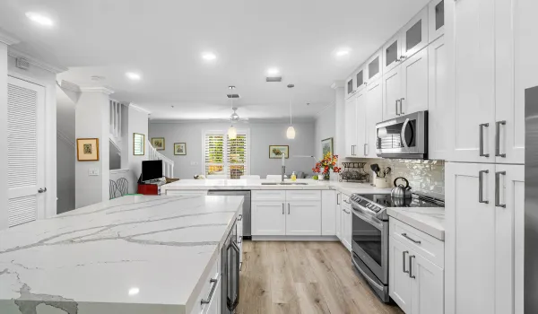 018-65Southeast5thAvenue-B