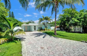 FRONT OF HOUSE
