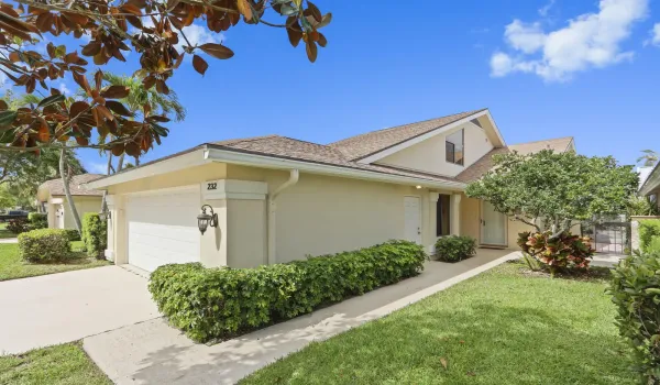 232 E River Park
