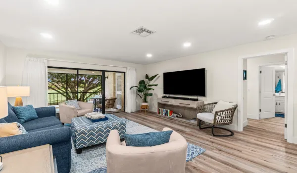 10F Southport