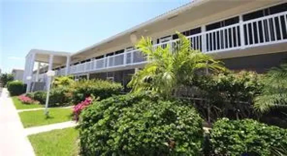 Maria Exterior