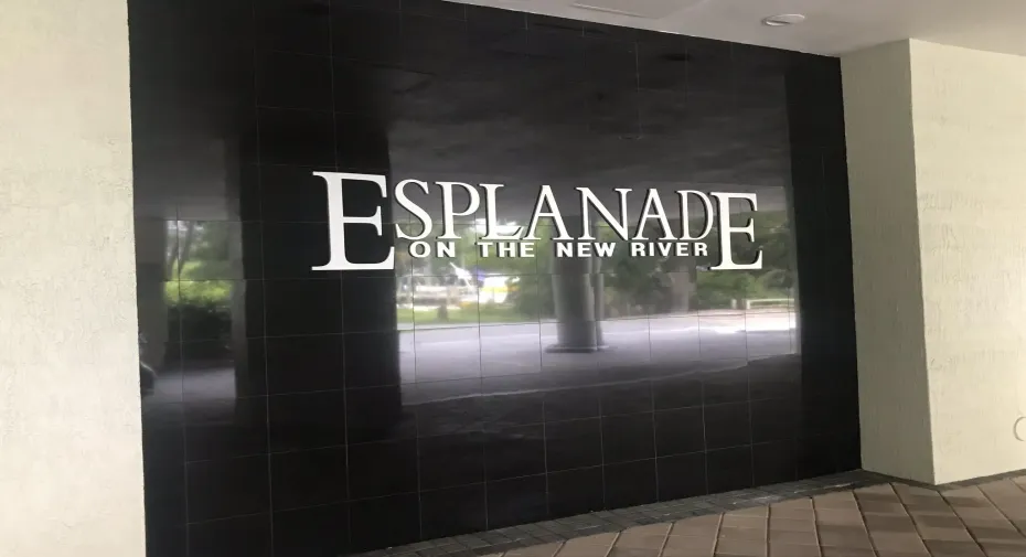 Upscale full-amenities condo on the water