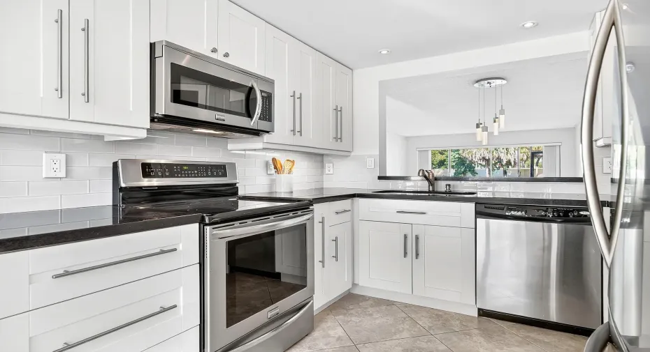 5021-OAK-HILL-LANE-33484-015