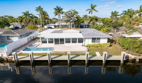 270 SE 9th Ct-38