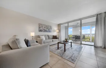 575 Oaks Ln-Pompano Beach-Natalia Hunter