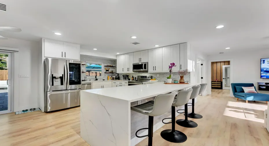 Eat In Kitchen