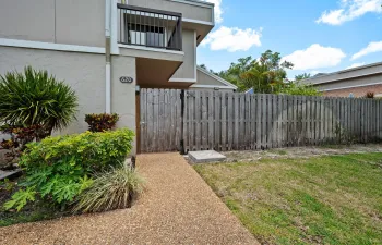 5-web-or-mls-620-commodore-dr