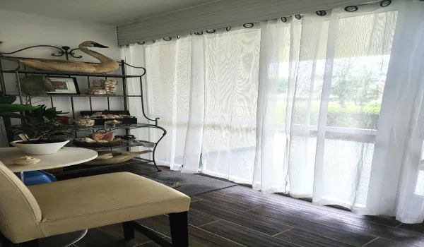 804 porch 1