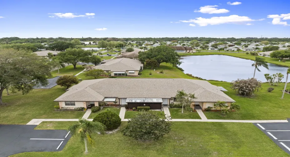 LAKEFRONT END UNIT