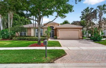 Welcome to 11366 Barca Blvd. in VALENCIA LAKES