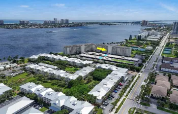 801LakeShoreDr#414Aerials(1)