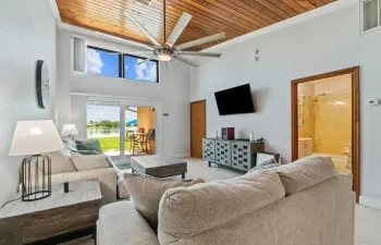12542 Westhampton Circle