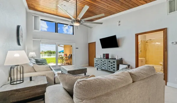 12542 Westhampton Circle