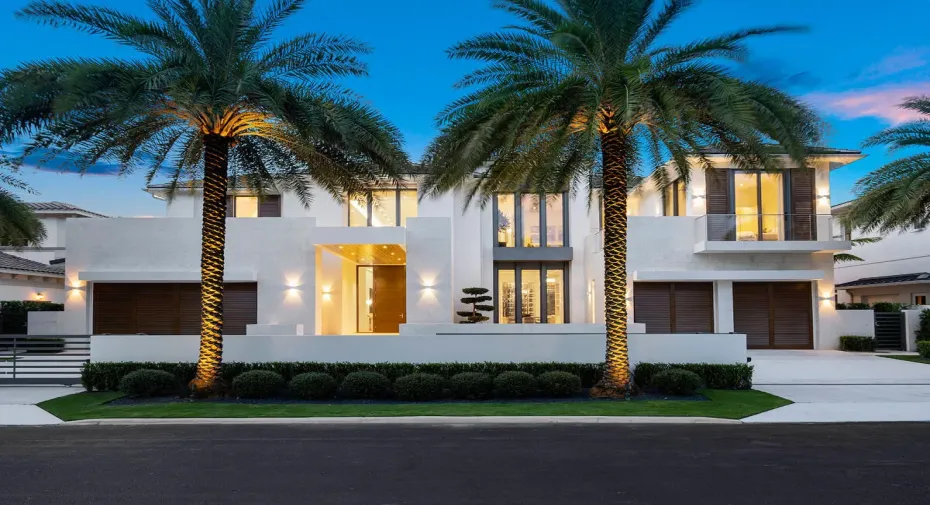 249_Alexander_Palm_Road_Dusk_02