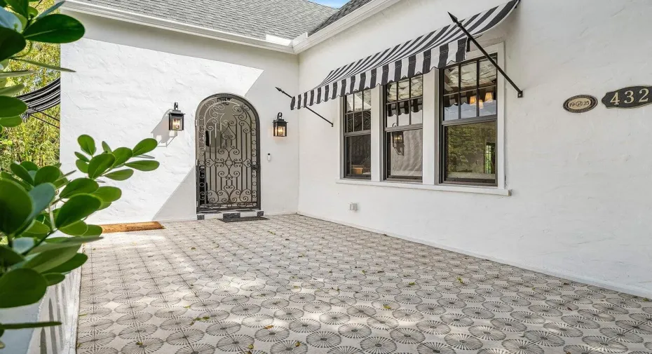 050-43229thStreet-WestPalmBeach-FL-33407