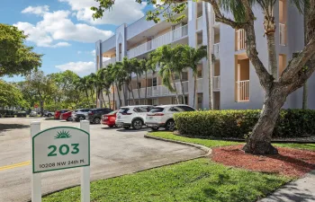2-web-or-mls-NW 24th Pl 102-S1404-002