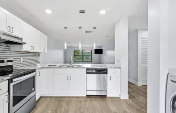 015-12989OdessaTrail-5-Wellington-FL-334
