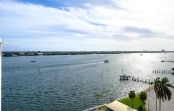 2600 N Flagler Dr Unit 1009-large-022-02