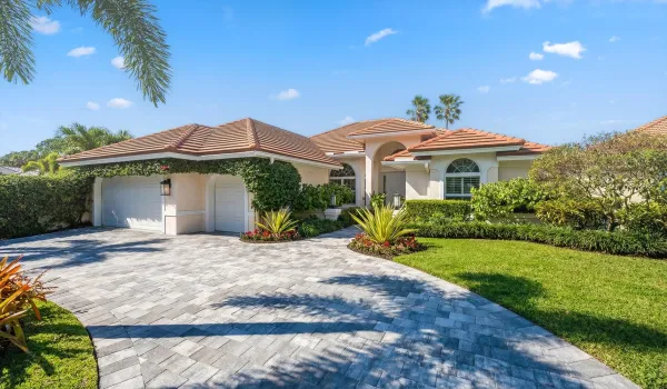 11-123 Echo Ln