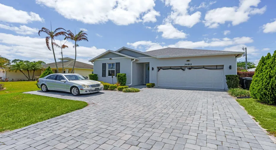 2-web-or-mls-A7402077