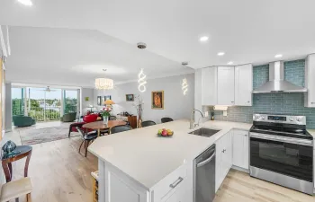 OPEN FLOOR PLAN-CANAL VIEW-MODEL PERFECT