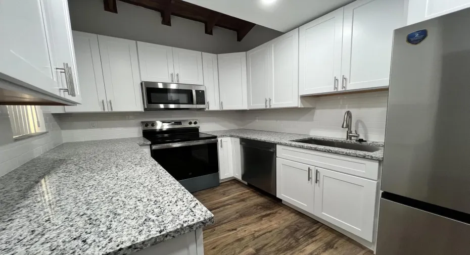 Granite Counter tops, New Appliances