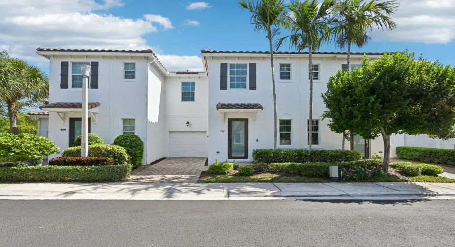 1-web-or-mls-Graham Pl-S1704-001