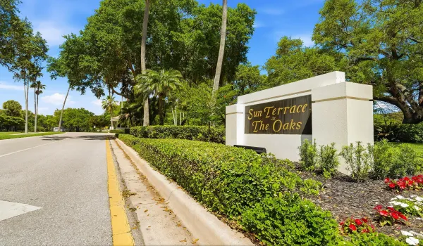 9502-CHAPMAN-OAK-CT-01