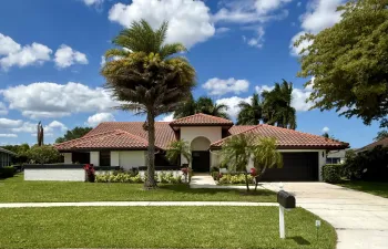 Fantastic 4bdrm pool home