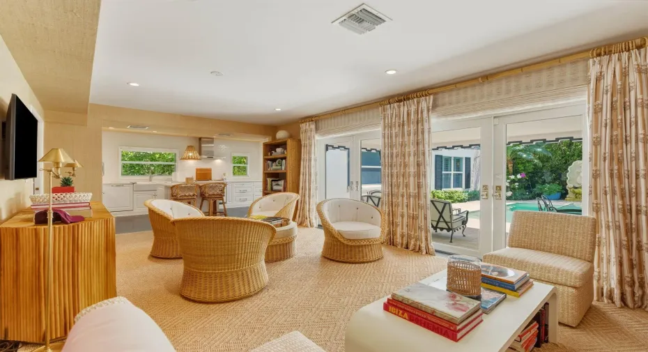 152_Chilean_Ave_Palm_Beach_FL_007