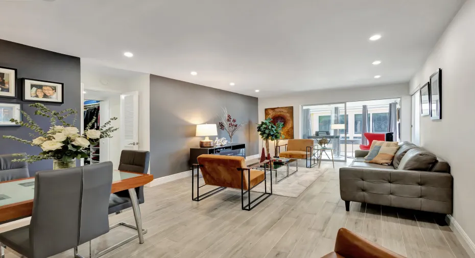 Dining/Living Room Combo