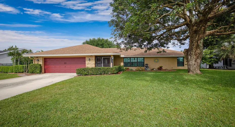 8272 Blue Cypress Dr-1