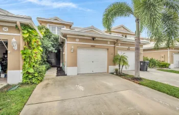 4947 Grinnel St-1