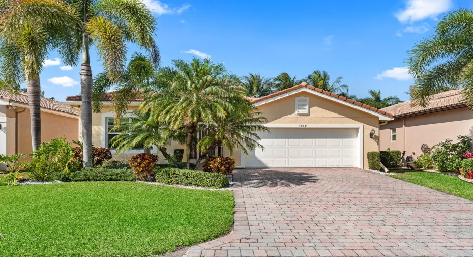 Lushly Landscaped Exerior