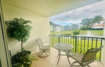 402 Villa-patio view