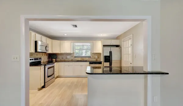 10789 N Military Trail 6