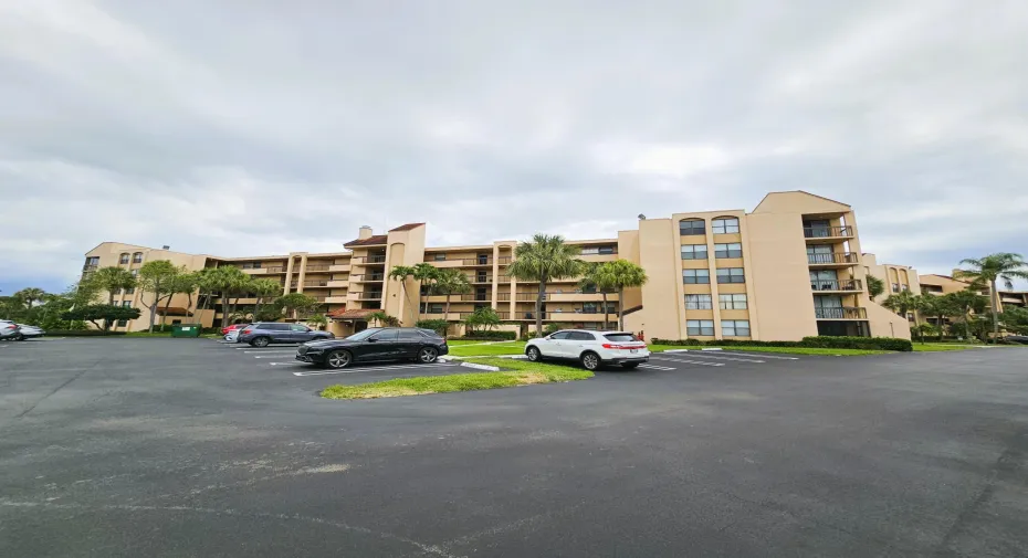 2255 Lindell Blvd Apt 4511