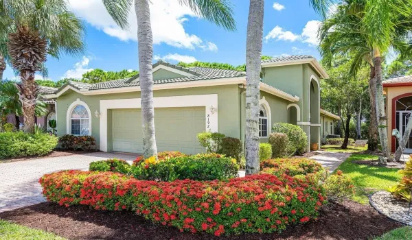 002-8192BrindisiLane-BoyntonBeach-FL-334