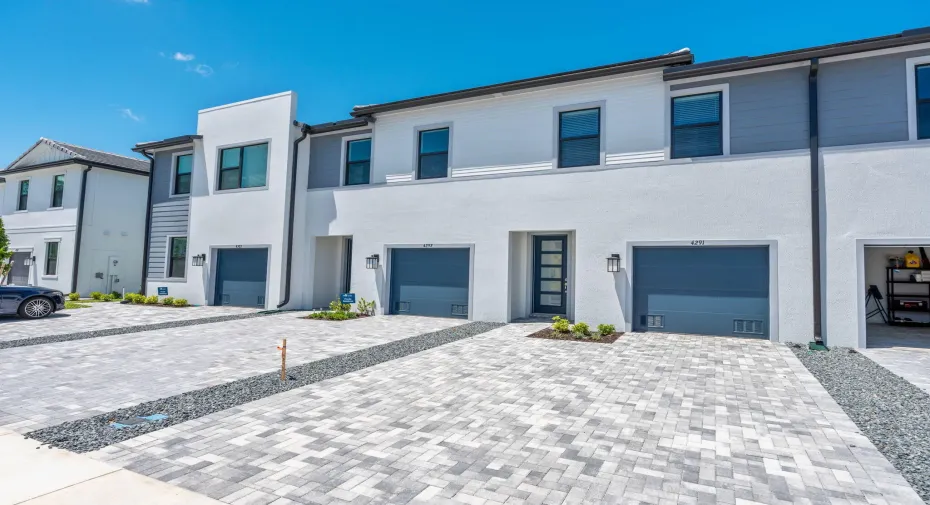 1-web-or-mls-A7403661