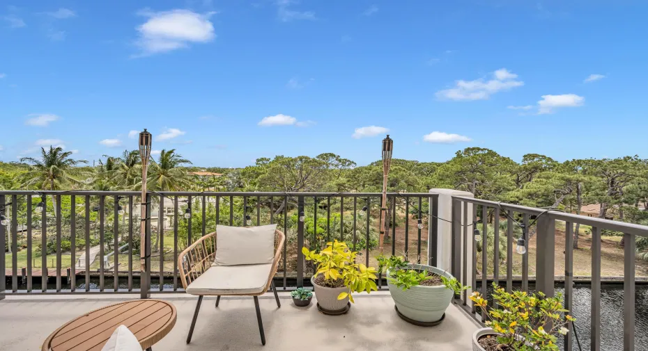 1000 RIVER REACH DR #505-15