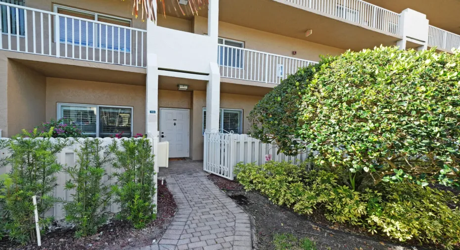 Unit Walkway