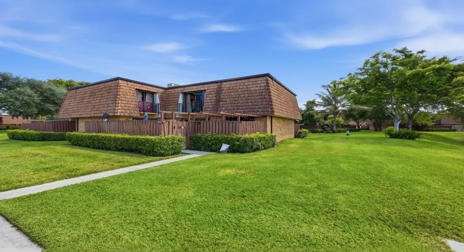 2306 23rd ln60
