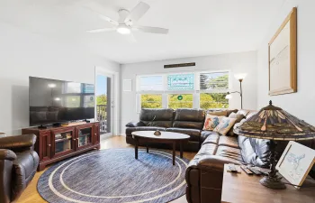 1502-S-LAKESIDE-DRIVE-302-33460-001
