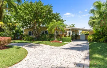 Lauderdale Harbors waterfront home